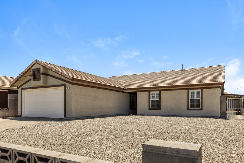 2,525/Mo, 360 Dooley Dr Henderson, NV 89015 Front View