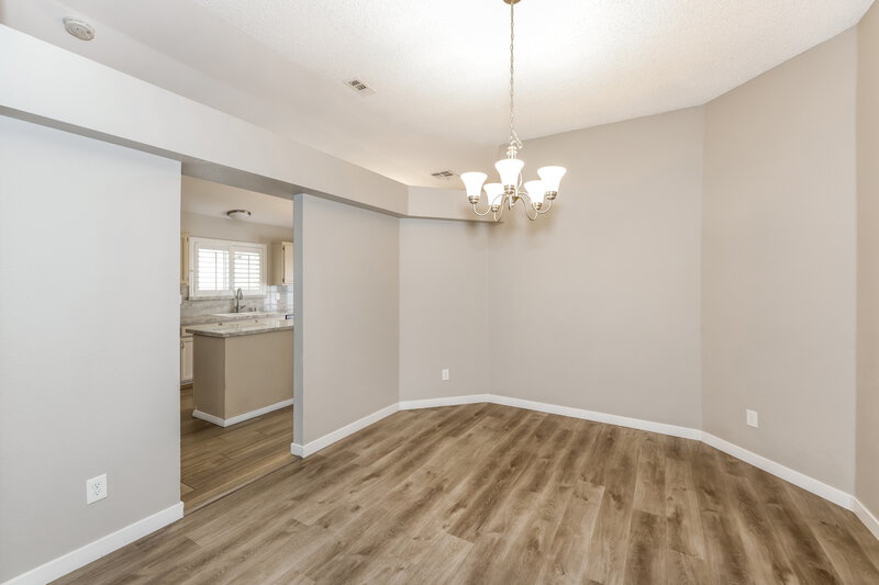 2,525/Mo, 360 Dooley Dr Henderson, NV 89015 Dining Room View