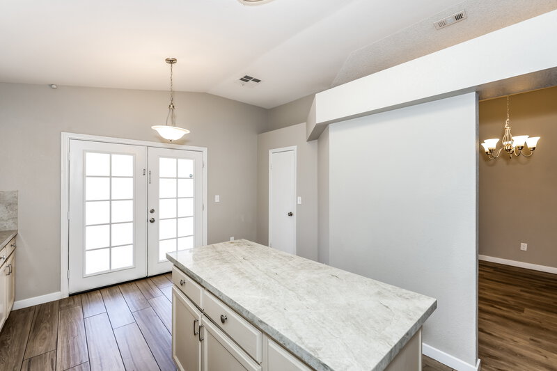 2,525/Mo, 360 Dooley Dr Henderson, NV 89015 Kitchen View 2