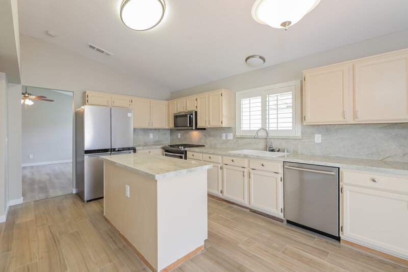 3,620/Mo, 360 Dooley Dr Henderson, NV 89015 Kitchen View