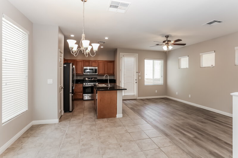 2,400/Mo, 3568 Meridale Dr Las Vegas, NV 89147 Kitchen View