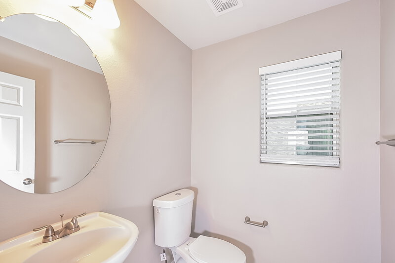 2,585/Mo, 196 Bella Milano Ave Las Vegas, NV 89183 Bathroom View