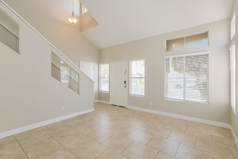 2,310/Mo, 1712 Montavo Ave Henderson, NV 89074 Living Room View 3