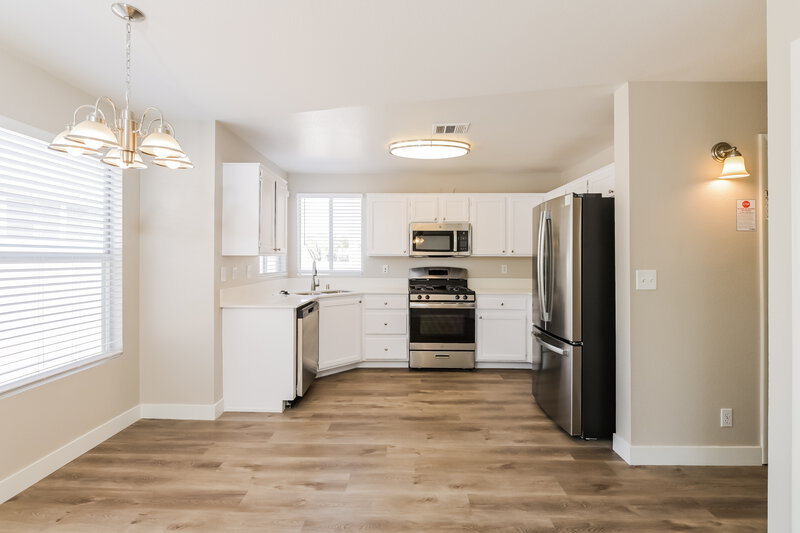 2,310/Mo, 1712 Montavo Ave Henderson, NV 89074 Kitchen View 2
