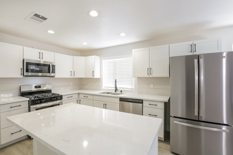 1,755/Mo, 5115 Souvenir Ln Las Vegas, NV 89118 Kitchen View