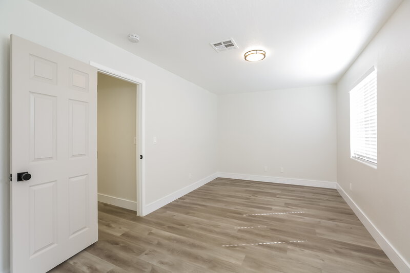 1,755/Mo, 5115 Souvenir Ln Las Vegas, NV 89118 Bedroom View 4