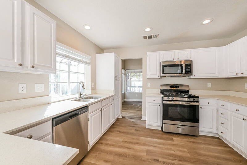 2,440/Mo, 2043 Angel Falls Dr Henderson, NV 89074 Kitchen View