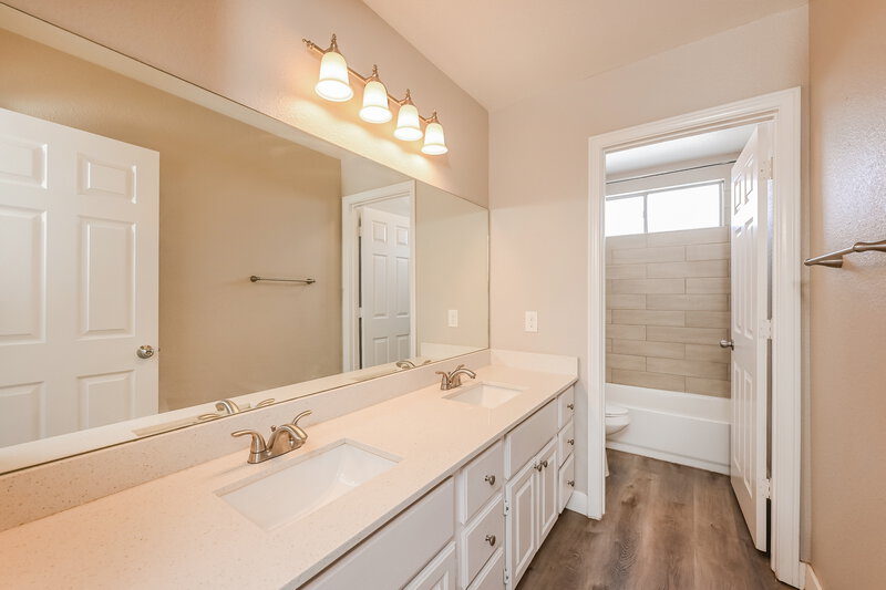 2,440/Mo, 2043 Angel Falls Dr Henderson, NV 89074 Bathroom View