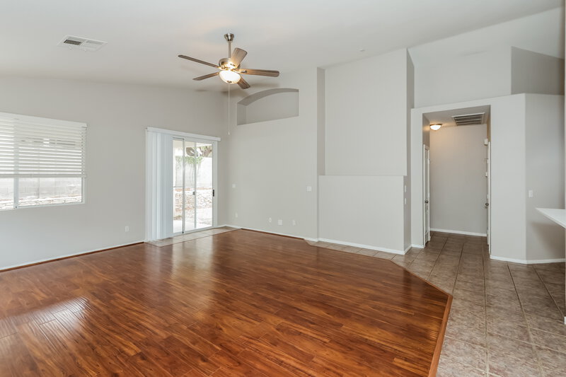 2,095/Mo, 71 Saint Johns Wood Ave Henderson, NV 89002 Living Room View 2
