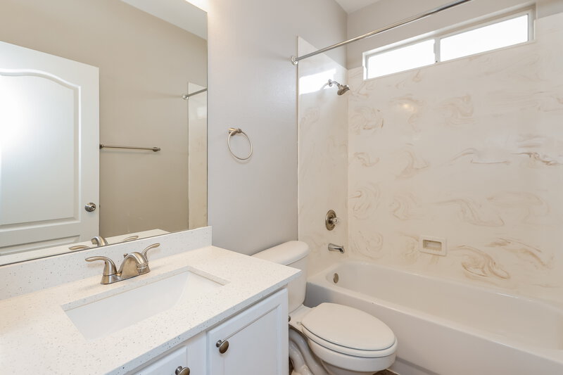 2,095/Mo, 71 Saint Johns Wood Ave Henderson, NV 89002 Bathroom View