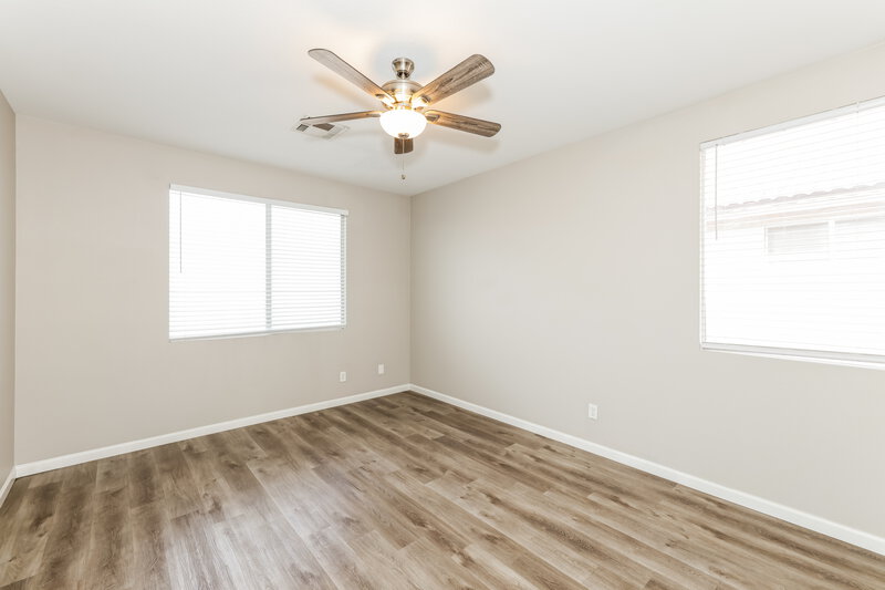 1,960/Mo, 9782 Vista Crest Ave Las Vegas, NV 89148 Main Bedroom View