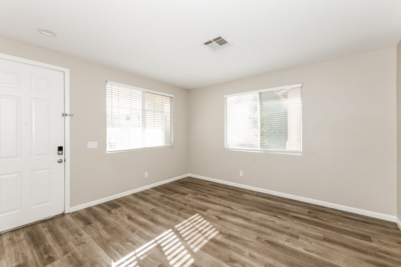 1,960/Mo, 9782 Vista Crest Ave Las Vegas, NV 89148 Bedroom View 2