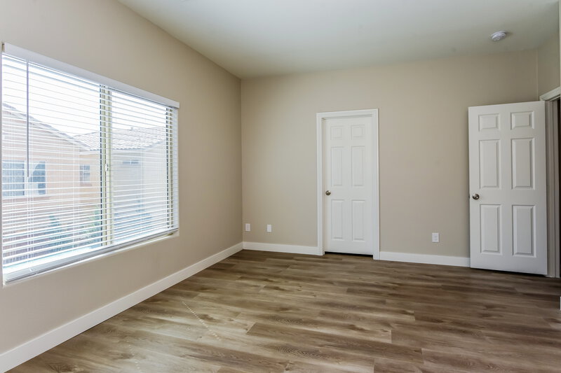 2,325/Mo, 9519 Vega Carpio Ave Las Vegas, NV 89178 Bedroom View 3