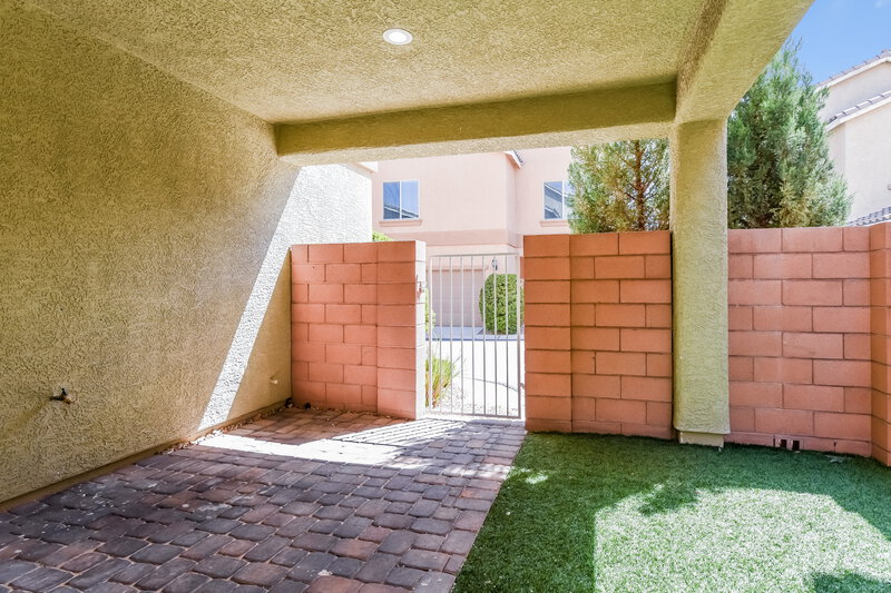 2,325/Mo, 9519 Vega Carpio Ave Las Vegas, NV 89178 Rear View