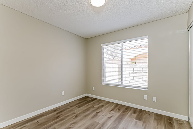 2,120/Mo, 439 Viewmont Dr Henderson, NV 89015 Bedroom View