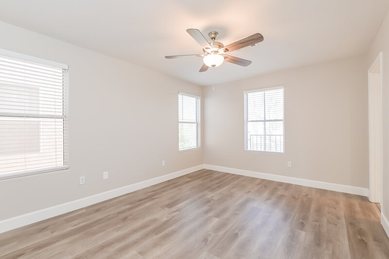 2,310/Mo, 5007 Pine Mountain Ave Las Vegas, NV 89139 Bedroom View 4