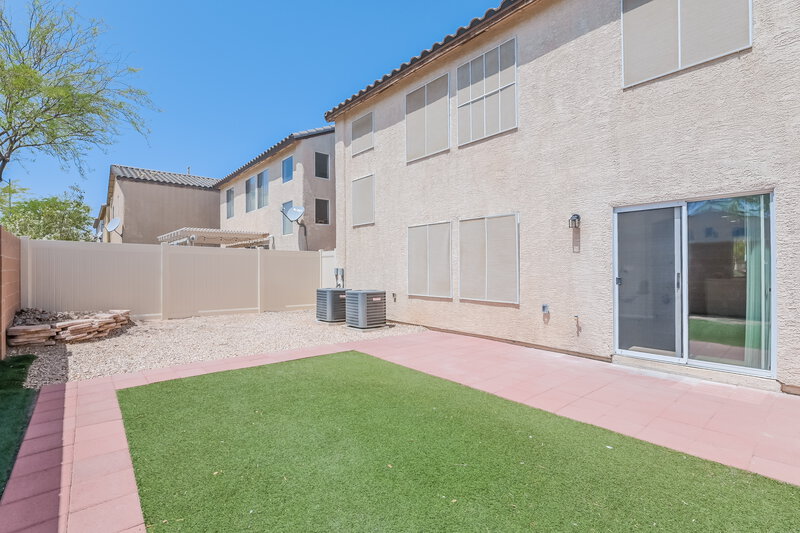 2,310/Mo, 5007 Pine Mountain Ave Las Vegas, NV 89139 Rear View