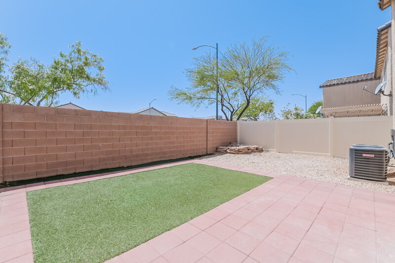 2,310/Mo, 5007 Pine Mountain Ave Las Vegas, NV 89139 Exterior View