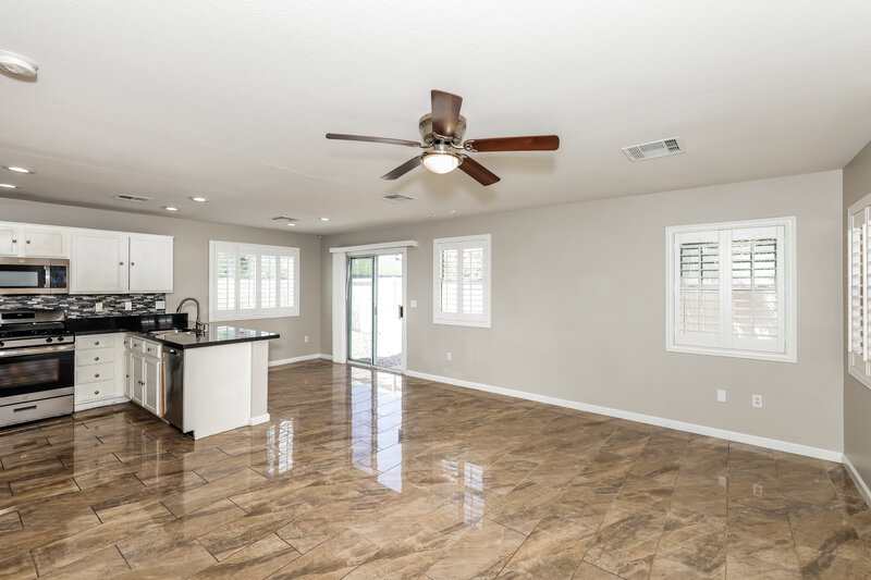 2,090/Mo, 9327 Pyrope Ct Las Vegas, NV 89148 Family Room View