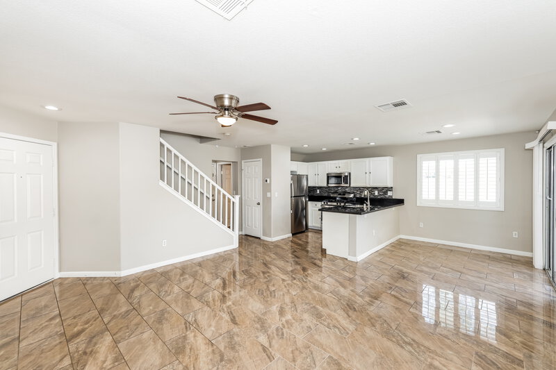 2,090/Mo, 9327 Pyrope Ct Las Vegas, NV 89148 Family Room View 3