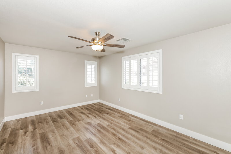 2,090/Mo, 9327 Pyrope Ct Las Vegas, NV 89148 Main Bedroom View