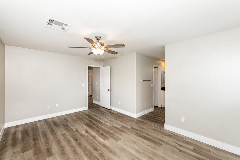 2,090/Mo, 9327 Pyrope Ct Las Vegas, NV 89148 Main Bedroom View 2