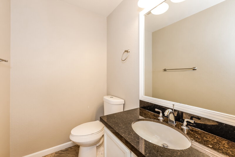 2,090/Mo, 9327 Pyrope Ct Las Vegas, NV 89148 Bathroom View