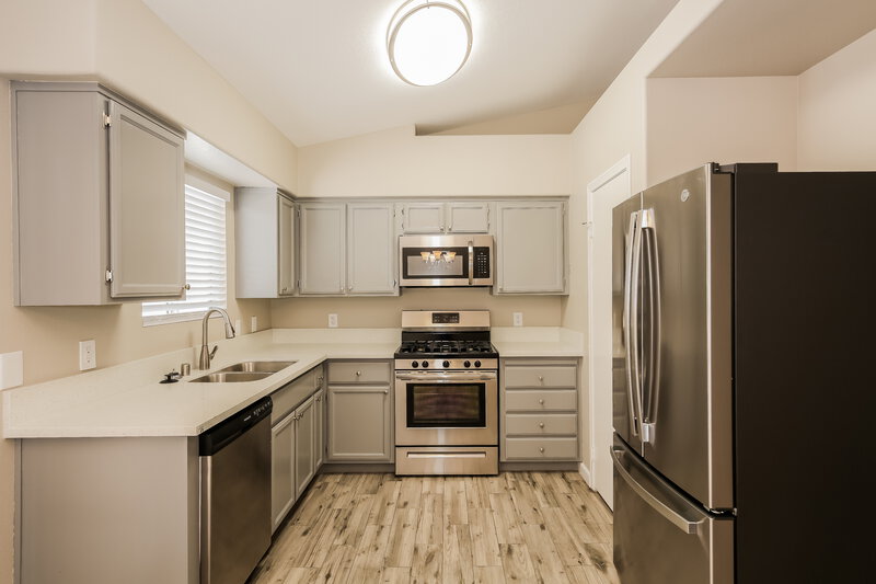 2,070/Mo, 5001 Chambliss Dr Las Vegas, NV 89130 Kitchen View