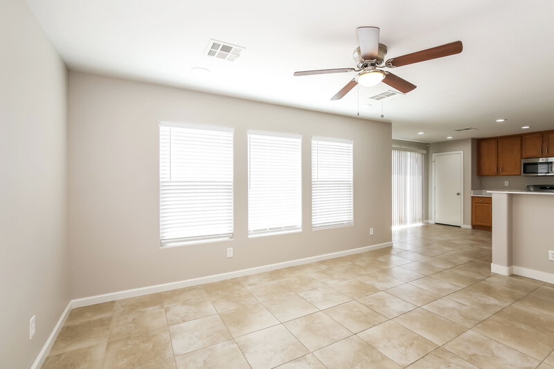 1,975/Mo, 413 Big Cliff Ave North Las Vegas, NV 89031 Living Room View 2