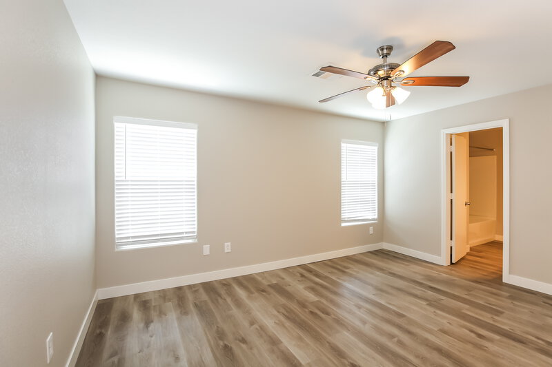 1,975/Mo, 413 Big Cliff Ave North Las Vegas, NV 89031 Main Bedroom View