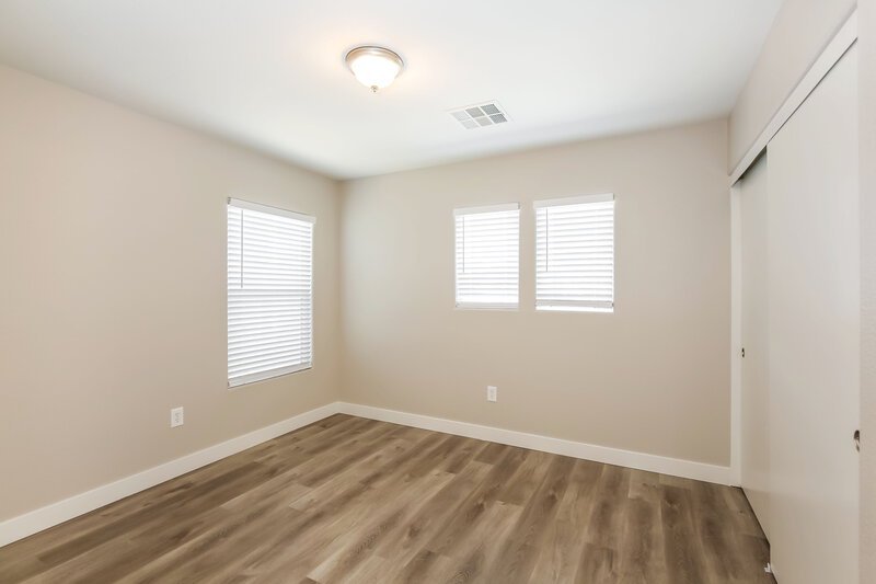 1,975/Mo, 413 Big Cliff Ave North Las Vegas, NV 89031 Bedroom View 2
