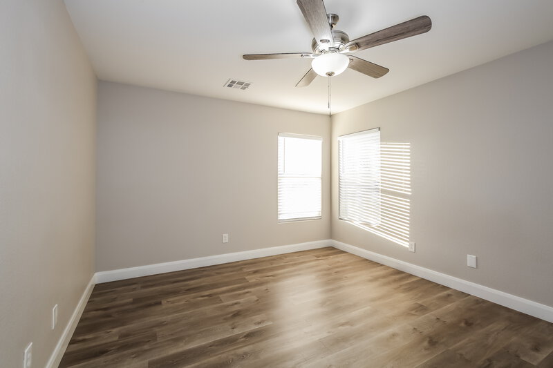 1,950/Mo, 6494 W Haleh Ave Las Vegas, NV 89141 Main Bedroom View