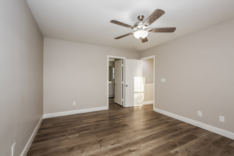 1,950/Mo, 6494 W Haleh Ave Las Vegas, NV 89141 Main Bedroom View 2