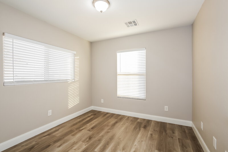 1,950/Mo, 6494 W Haleh Ave Las Vegas, NV 89141 Bedroom View