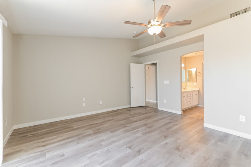 3,110/Mo, 1042 Juniper Ridge Ave Henderson, NV 89015 Main Bedroom View