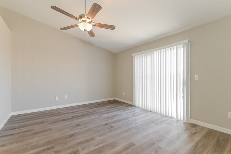 3,110/Mo, 1042 Juniper Ridge Ave Henderson, NV 89015 Main Bedroom View 2