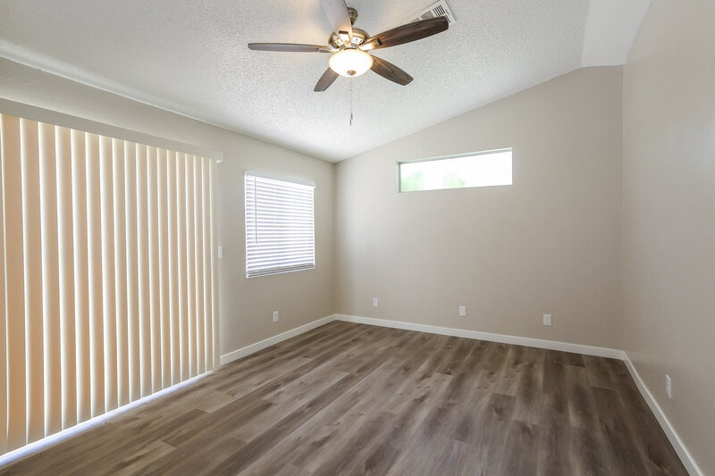 2,205/Mo, 3405 W Red Coach Ave North Las Vegas, NV 89031 Main Bedroom View