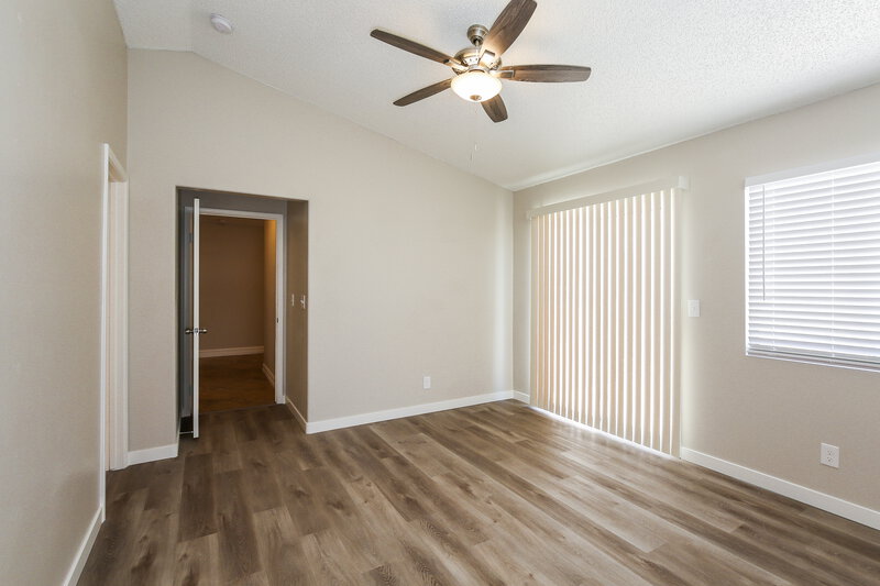 2,205/Mo, 3405 W Red Coach Ave North Las Vegas, NV 89031 Main Bedroom View 2