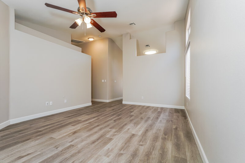2,015/Mo, 3639 Covewick Dr North Las Vegas, NV 89032 Living Room View 3