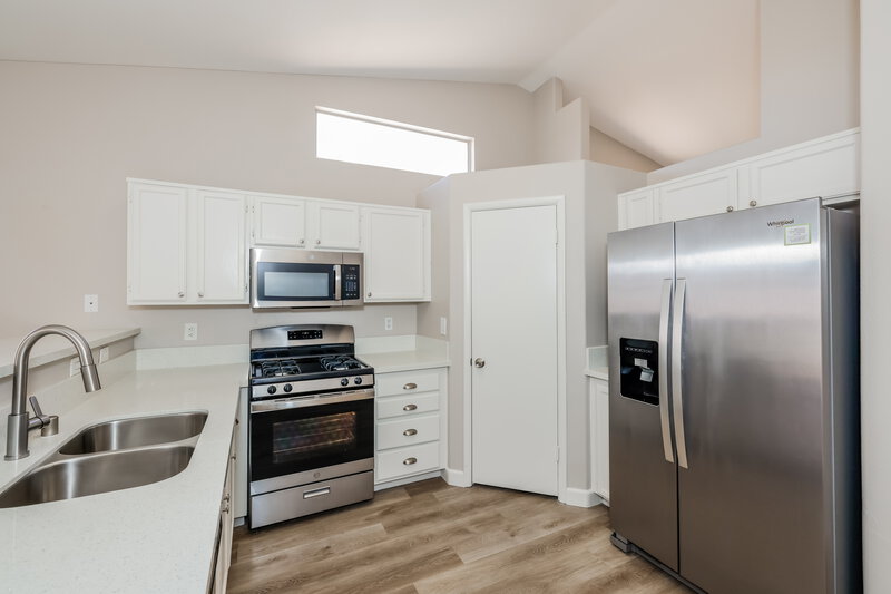 1,955/Mo, 3639 Covewick Dr North Las Vegas, NV 89032 Kitchen View