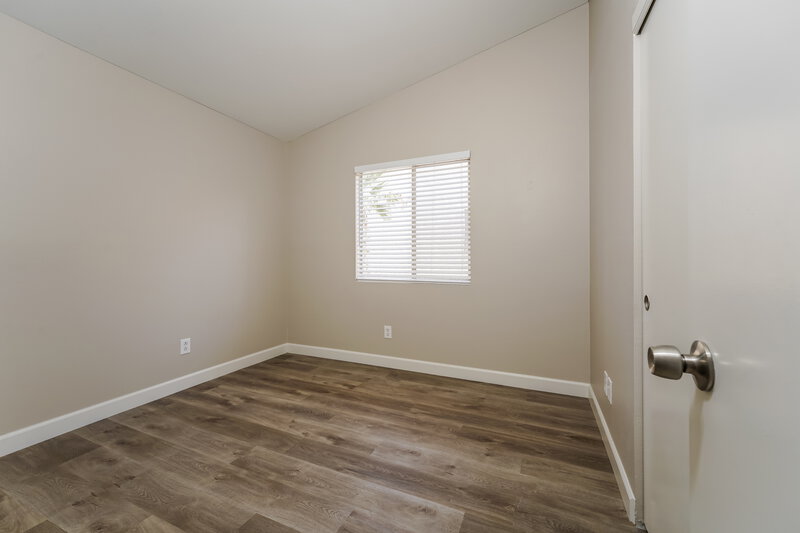 2,015/Mo, 3639 Covewick Dr North Las Vegas, NV 89032 Bedroom View 3