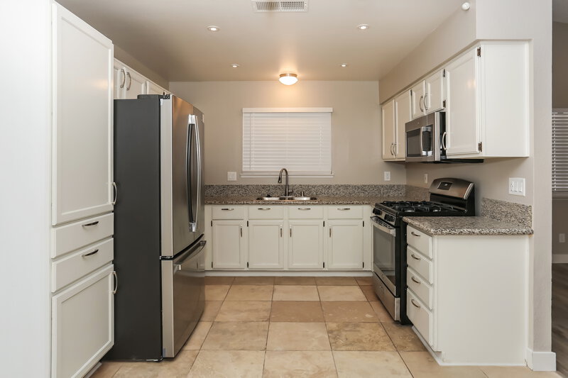 2,020/Mo, 5221 Shady Grove Ln Las Vegas, NV 89130 Kitchen View