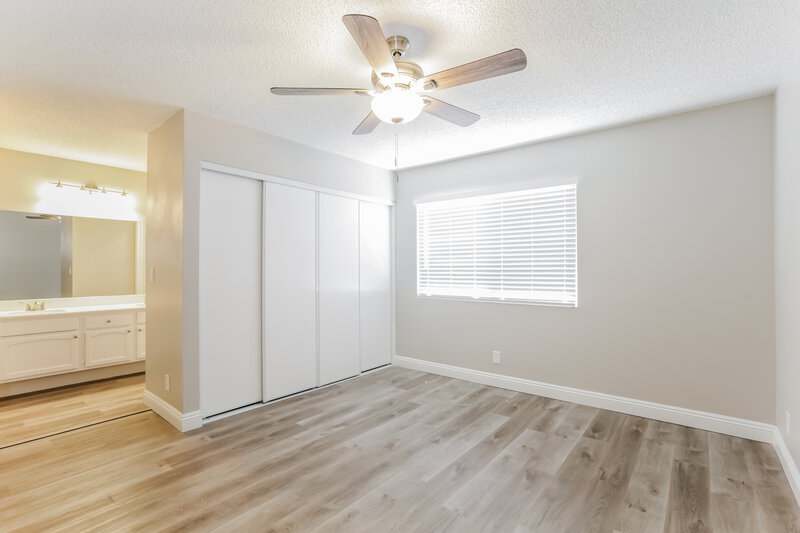 2,510/Mo, 3145 Laurel Ave Henderson, NV 89014 Main Bedroom View