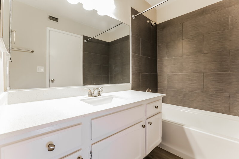 2,510/Mo, 3145 Laurel Ave Henderson, NV 89014 Bathroom View