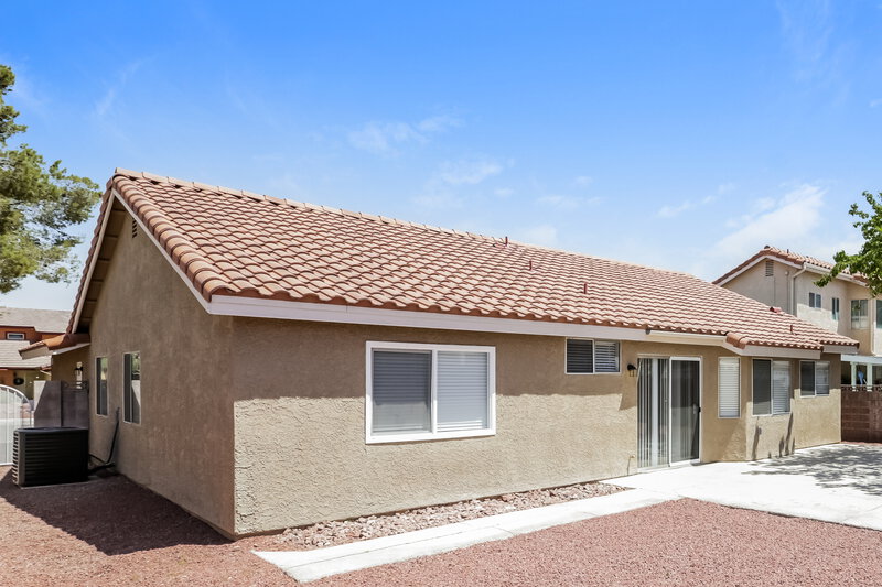 2,510/Mo, 3145 Laurel Ave Henderson, NV 89014 Rear View