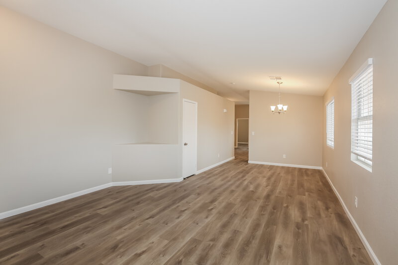 2,200/Mo, 5404 Fountain Palm St Las Vegas, NV 89130 Family Room View