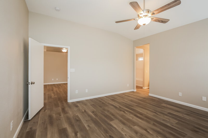 2,200/Mo, 5404 Fountain Palm St Las Vegas, NV 89130 Main Bedroom View 2