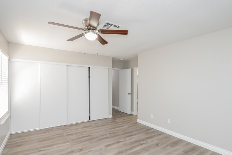 2,350/Mo, 350 Keating St Henderson, NV 89074 Main Bedroom View 2