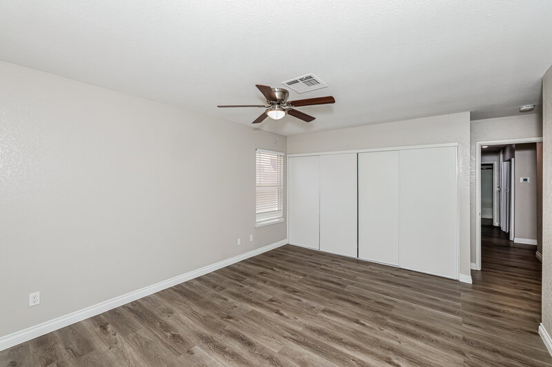2,205/Mo, 350 Keating St Henderson, NV 89074 Main Bedroom View 2