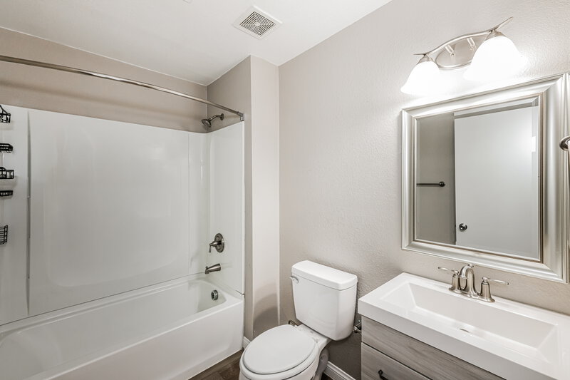 2,205/Mo, 350 Keating St Henderson, NV 89074 Bathroom View